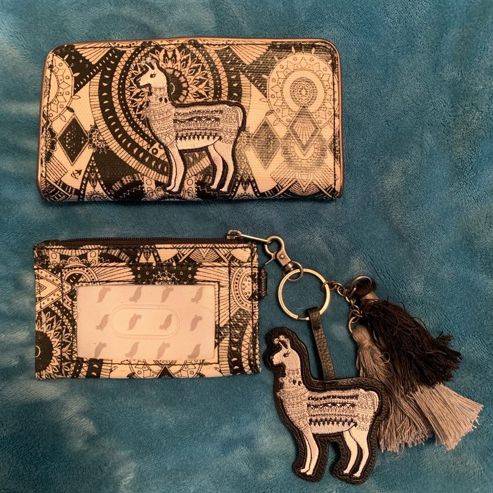 Llama Sakroots Wallet and Critter Coin & Keychain